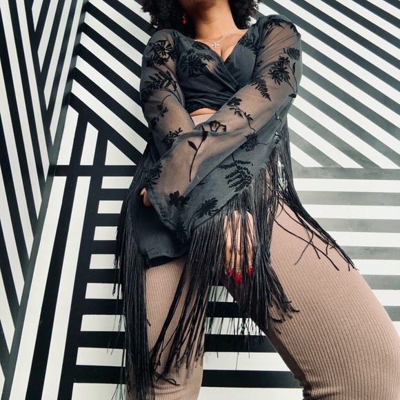 Tops - Black floral lace fringe top